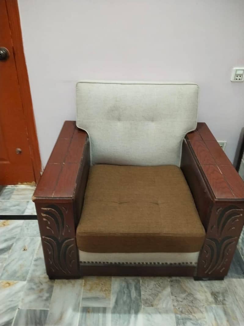 sofa set with table 4