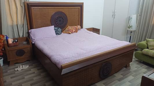 Bed with two side tables, one dressing table (one mirror broken)