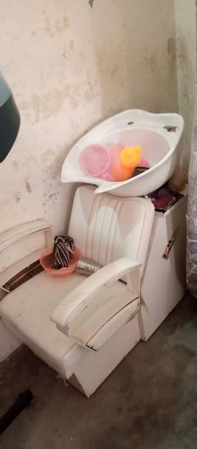 Beauty Salon All Accessories Available Whatsapp 03214251020
