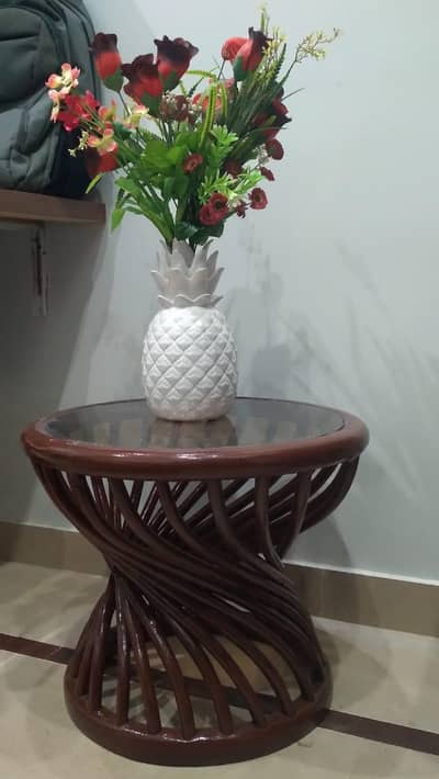 side table vase bad