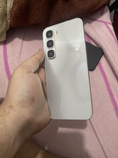 Infinix Hot 60 Pro