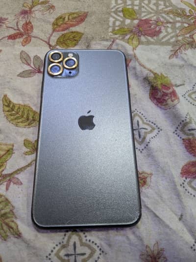 iPhone 11 pro max 64gb factory unlock exchange possible