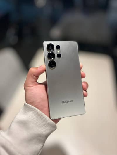 Samsung S25 ULTRA 12/256GB Dual physical NON PTA