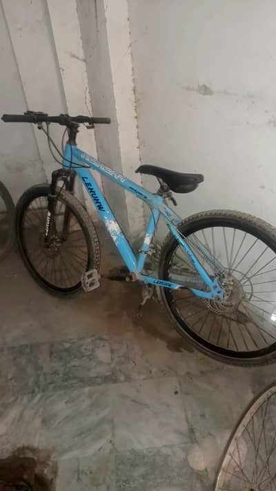 Bohat kam use howi ha dono ke price 25000 25000 Hazar ha