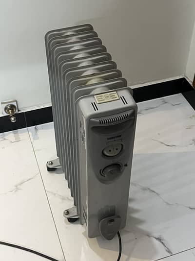 Geepas Oil Filled Radiator Heater GRH9537