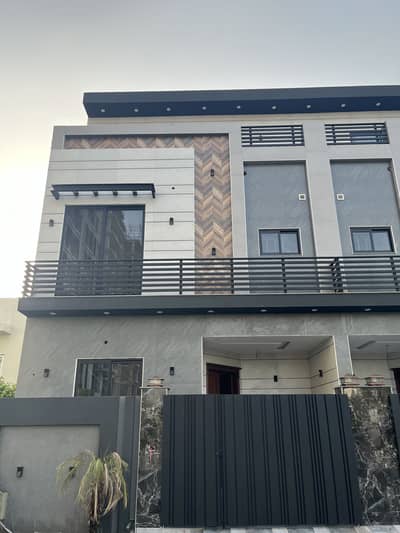 3 marla tripple storey facing park house on rent at prime location