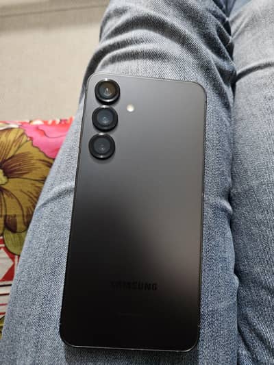 Samsung s24 with box