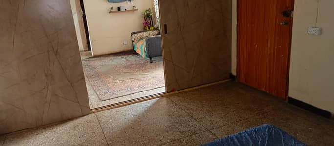 30000. ladies furnished sharing rooms available for rent 4 floor gulshan block 16. erum centre iftikhar estate