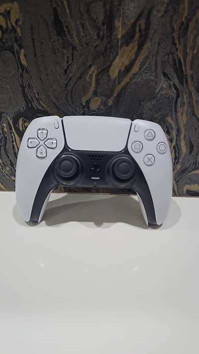 PlayStation 5 controller