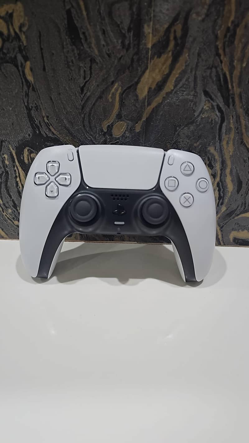 PlayStation 5 controller 0