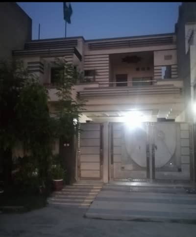 Superhot Location 14 Marla double Story house for Rent