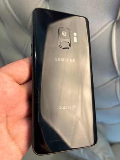 Samsung s9 Non pta bilkul new saf phone ha.