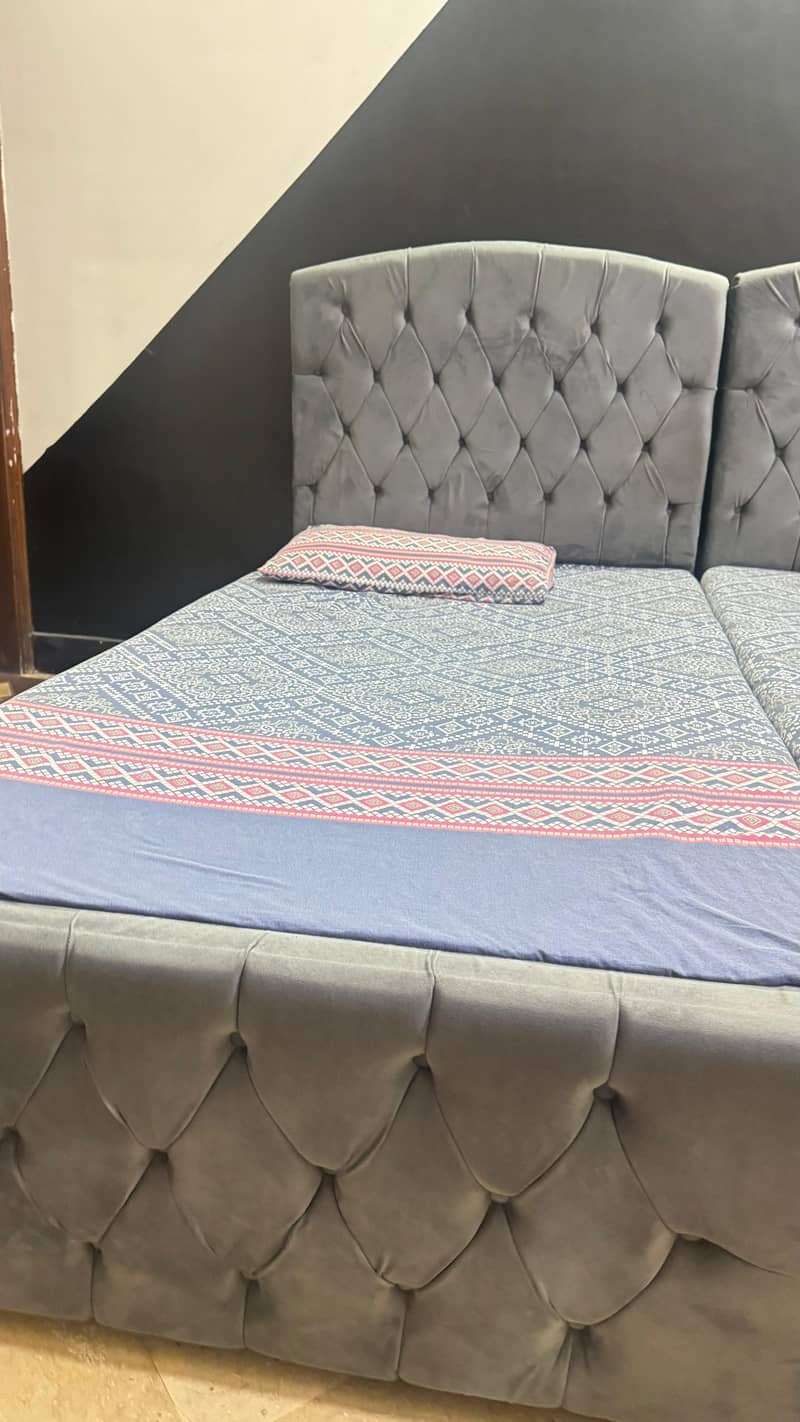 STYLISH SINGLE BEDS 4