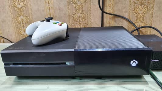 Xbox one 500 gb with games in 10.10 condition