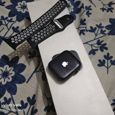 apple watch series 5 44mm complete box waterpacked