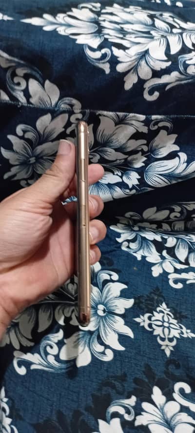 11 pro max non pta 10/9 condition