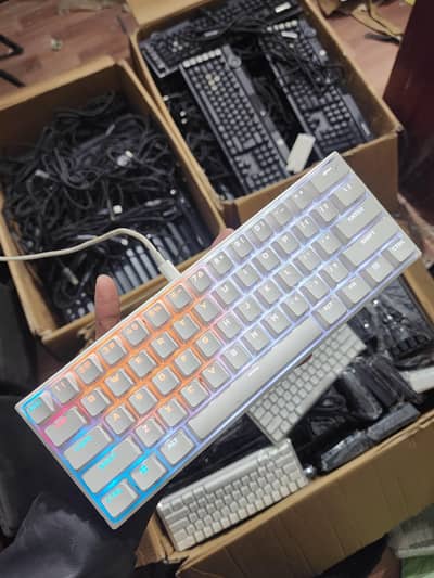 *Brandnew CORSAIR  RGB KEYboard Available