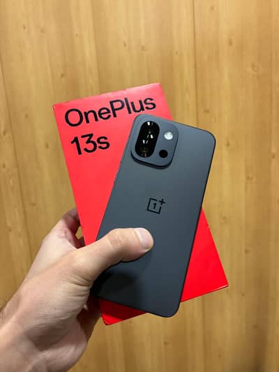 Oneplus 13s - OFFICIAL PTA - Complete Box.