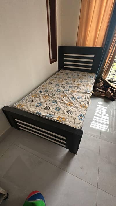 Single Bed Wooden New/single bed solid wood