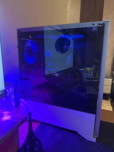 Cpu Case with Lightning Fan