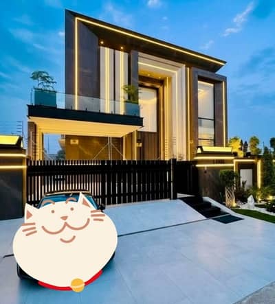 Luxury 1 kanal house for sale in top city