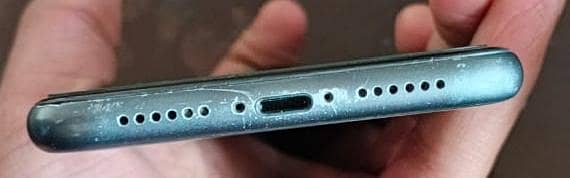 i phone 11 sale good condition