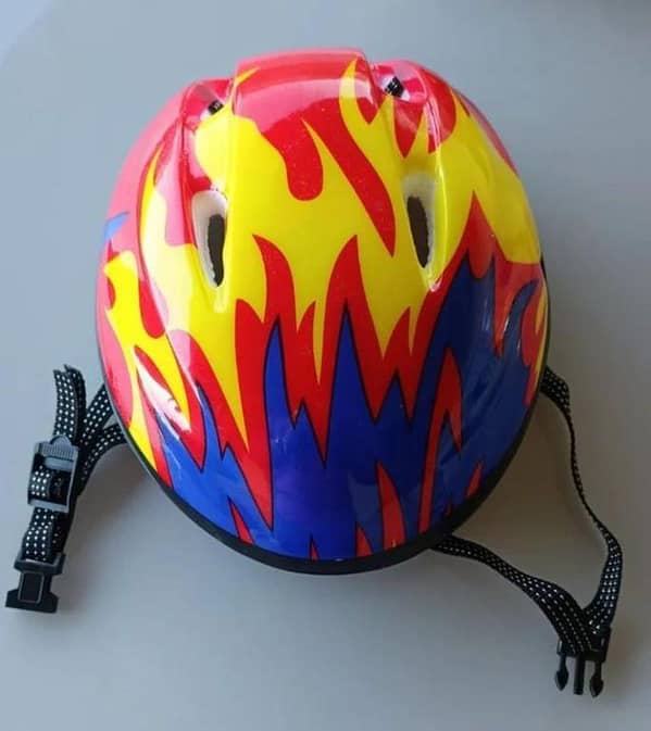 "Ignite Their Ride: The Ultimate Vibrant Flame Design Kids' Multi-Sport Safety Helmet – CPSC Certified Protection for Cycling, Skating & Scooters"