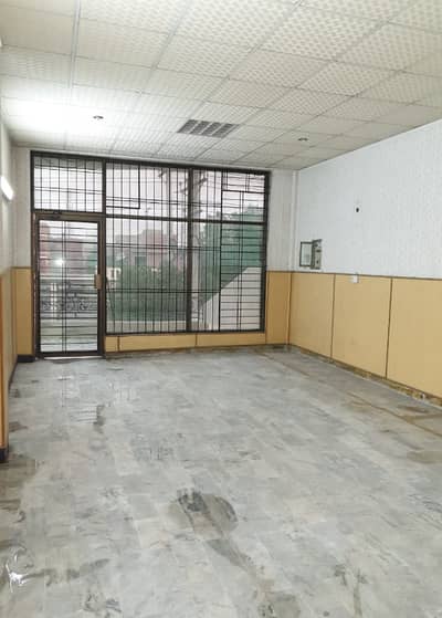 One Kanal Single Story Hall Available For Rent In Gajju Mata Lahore