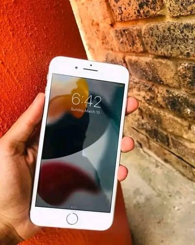 iphone 7 plus 128 GB my WhatsApp number 0320-82-95-997
