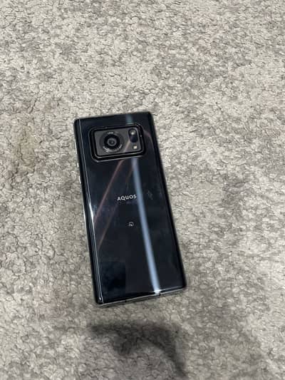 Sharp Aquos R6 5G