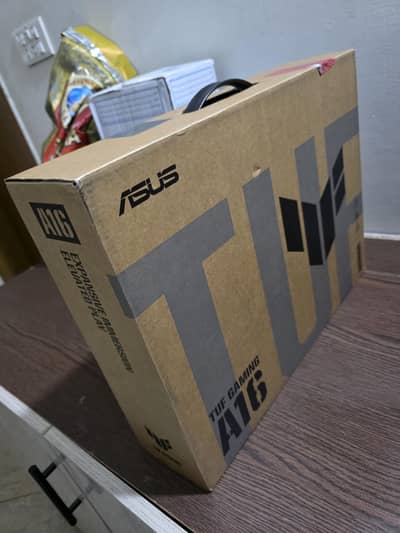 Lenovo Yoga Pro 9i 16-Inch–32GB RAM,1TB SSD RTX4060 um Laptop Box Pack