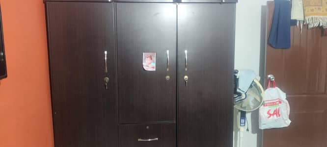 Almari cupboard size 6 ft height total 6 ft width, 20 inches depth