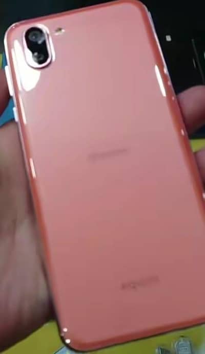 Aquos r2 mobile for urgent sale