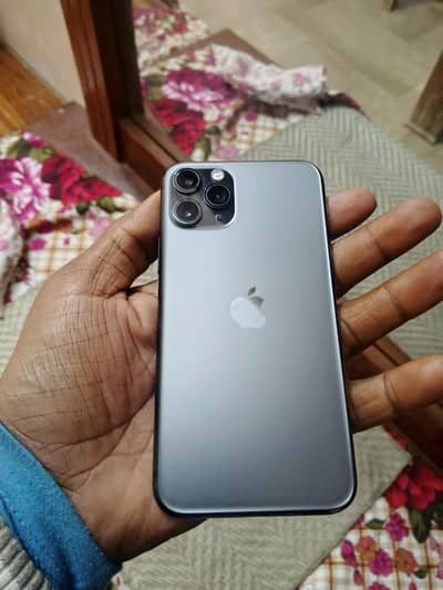 battury health 79 bhot kmal he originally battury he memory 64 gb