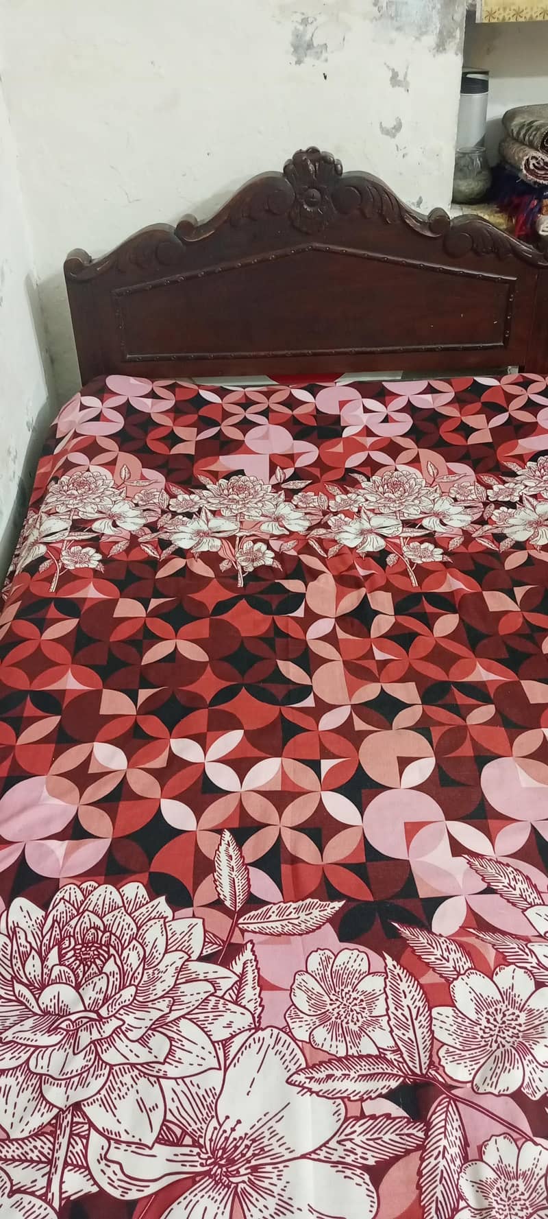 single bed in solid wood 2