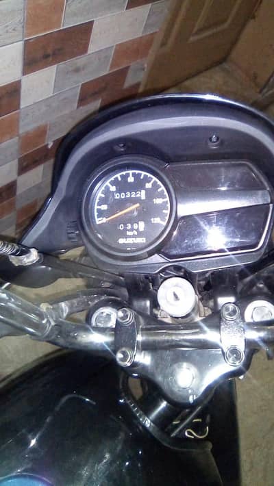 Suzuki 110 new bike black colour 03024272421