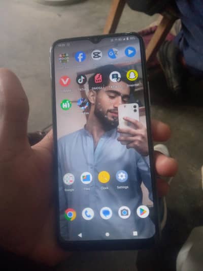 y20 4gb,64gb panal change ha camera narmol ha butt Baki use ma acha ha