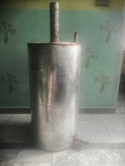 Geyser for sale with stand