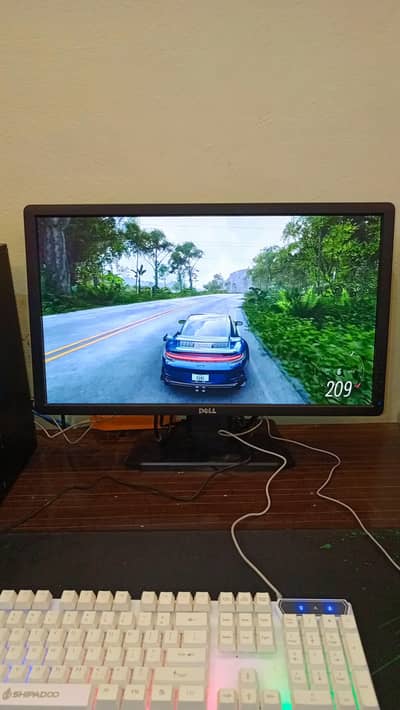 24inches Dell LCD for Sell, 1080p High Quality with DP and usb ports