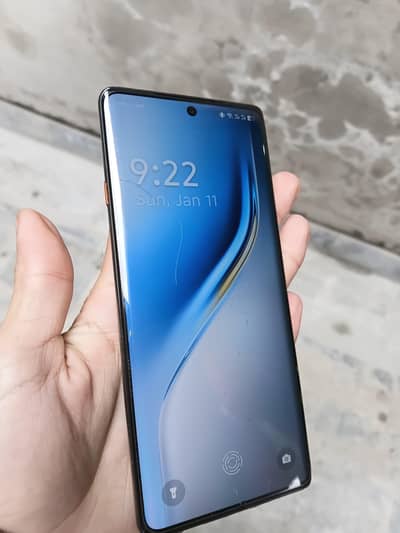 tecno camon 40 pro 8gb 256gb with box chargr