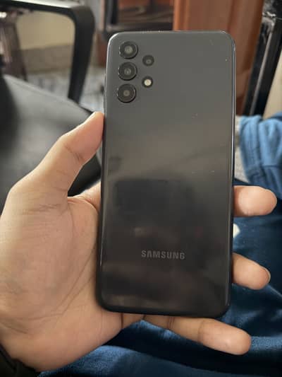 A13 4/128 crack on panal