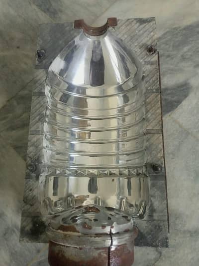 6 liter mould Brand new  For sale  Demand 1lakh 80 thousand