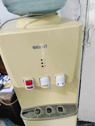 Orient Water Dispenser with refrigerator good condition