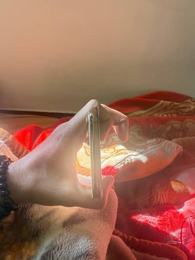 I phone 11 pro max pta approved 64 gb 81 bettry health water pack