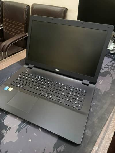 Acer Aspire P276 Core i7 4th Gen 8GB Ram 128GB SSD 2GB NVIDIA 17"Disp