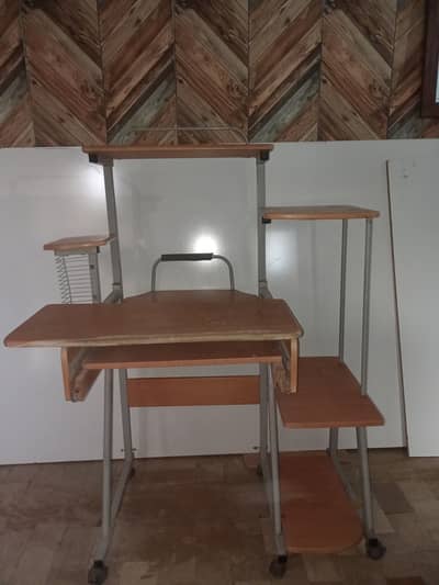 Used Computer trolly