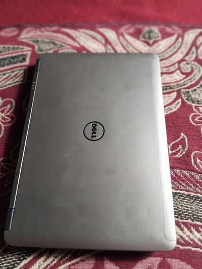 core i5 4th generation traditional leptop .