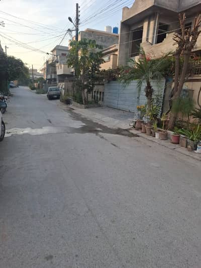 Plot For Sale In Soan Garden At Investor Price On Carpeted Road