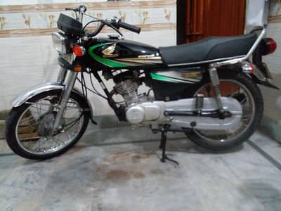 Honda 125 model 12+14  in good condition biometric mojod he