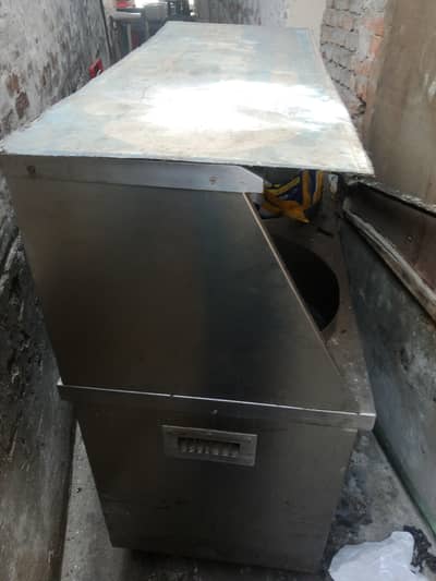 steel bryani  counter for sale total steal 10 9 condition